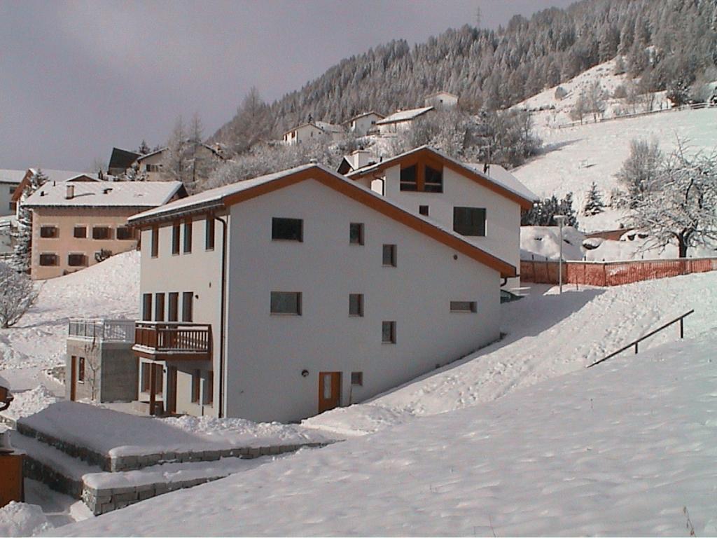 Chasa Mundin Scuol Quarto foto